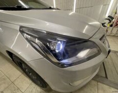Hyundai Solaris глаз дьявола белый