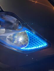 Toyota Yaris элемент маски стекла, подсветка