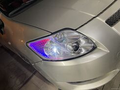 Toyota Yaris элемент маски стекла, подсветка